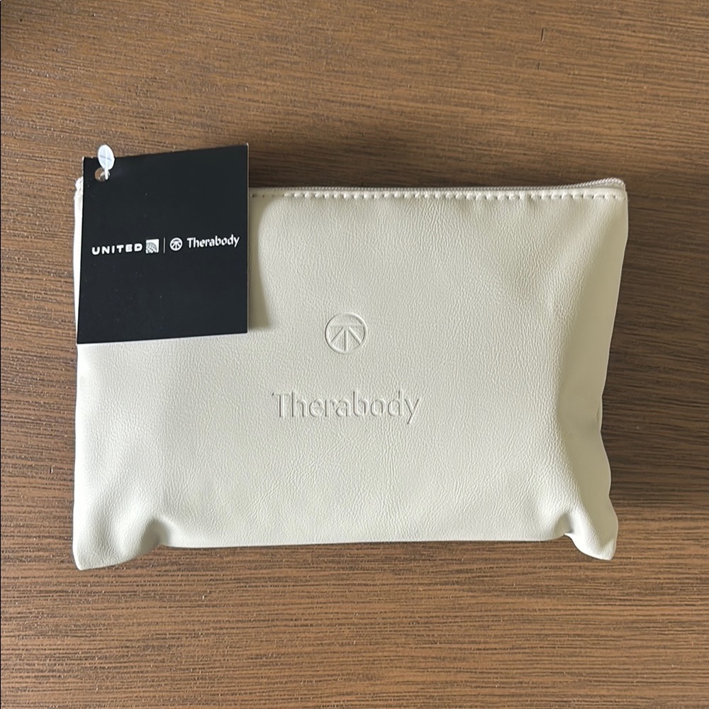 NWT Therabody Travel Kit